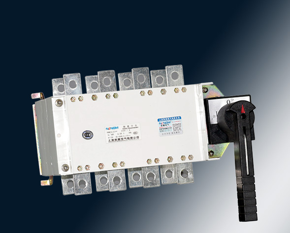 NMGLZ1-63A~3150A轉(zhuǎn)換隔離開關(guān)（雙投開關(guān)）上下組合運(yùn)用于兩條低壓電路切換或者兩個(gè)負(fù)載設(shè)備的轉(zhuǎn)換或安全隔離等?！?>
											NMGLZ1-63A~3150A轉(zhuǎn)換隔離開關(guān)（雙投開關(guān)）上下組合</a>
										</div>
										 
										<div   id=